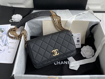 The Timeless Allure of Luxury Bags: Why They’re More Than Just Fashion