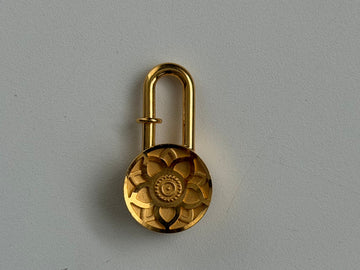 Hermès Lotus Cadena Lock Charm