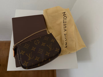 Louis Vuitton Mini Pochette