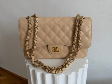 Chanel Classic Jumbo Flap