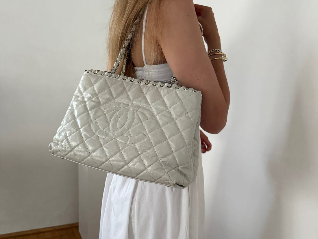 Chanel Vintage Chain Tote