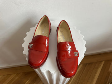 Chanel CC logo Red Patent Leather Loafers 37